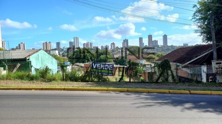 TERRENO COM 435,60 M2 NO JARDIM MAUÁ