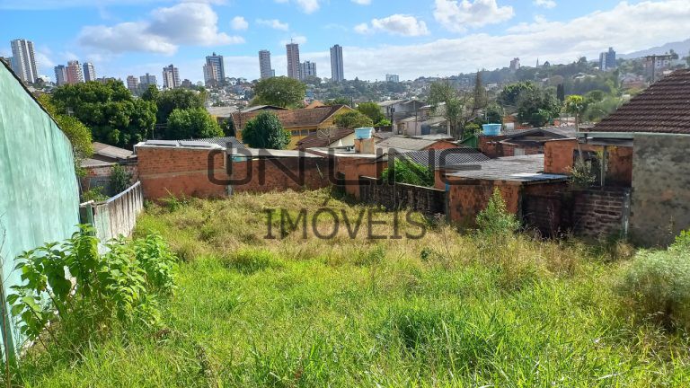 TERRENO COM 435,60 M2 NO JARDIM MAUÁ