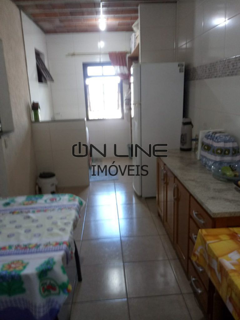 CASA COM 3 DOMITÓRIOS, 2 VAGAS DE GARAGEM – JARDIM MAUÁ