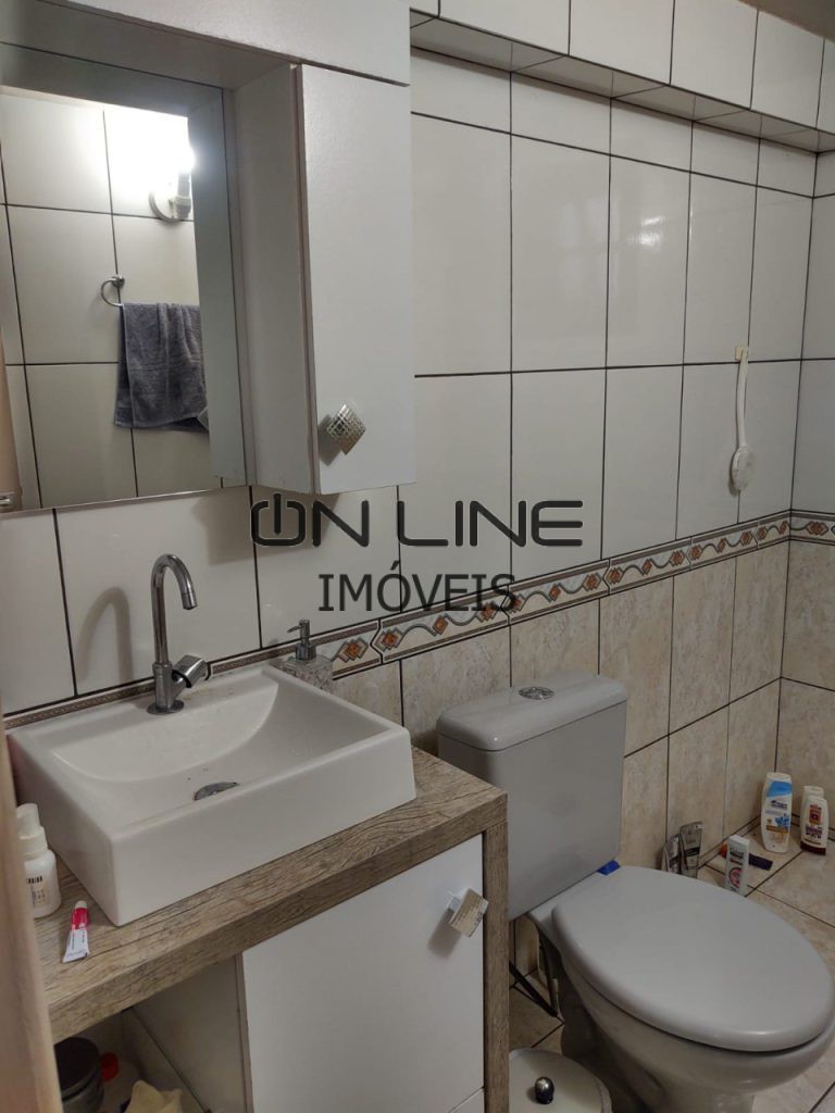 CASA COM 3 DOMITÓRIOS, 2 VAGAS DE GARAGEM – JARDIM MAUÁ