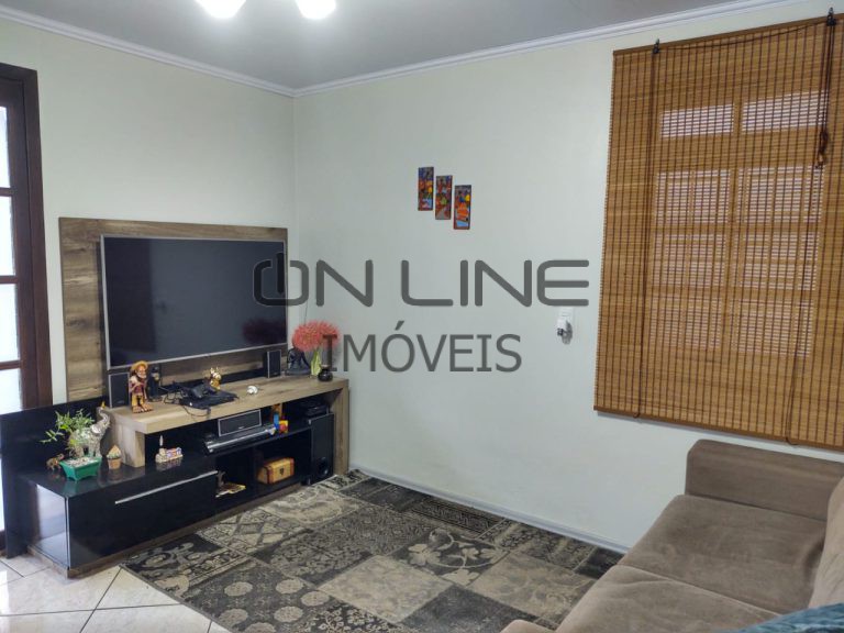 CASA COM 3 DOMITÓRIOS, 2 VAGAS DE GARAGEM – JARDIM MAUÁ
