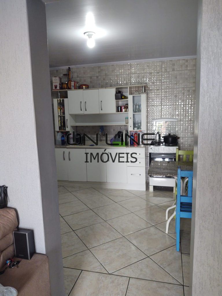 CASA COM 3 DOMITÓRIOS, 2 VAGAS DE GARAGEM – JARDIM MAUÁ