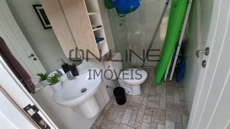 CASA TRÊS DORMITÓRIOS, SALÃO DE FESTAS E PISCINA NO BOA VISTA