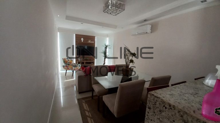 CASA TRÊS DORMITÓRIOS, SALÃO DE FESTAS E PISCINA NO BOA VISTA