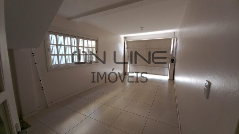 CASA TRÊS DORMITÓRIOS, SALÃO DE FESTAS E PISCINA NO BOA VISTA