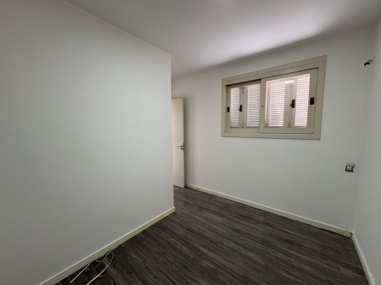 CASA TRÊS DORMITÓRIOS, SALÃO DE FESTAS E PISCINA NO BOA VISTA