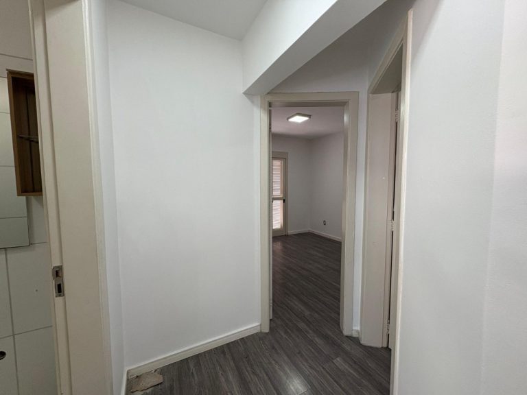 CASA TRÊS DORMITÓRIOS, SALÃO DE FESTAS E PISCINA NO BOA VISTA