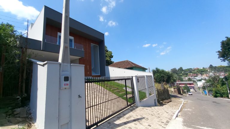 CASA NOVA COM TRÊS SUÍTES NO JARDIM MAUÁ CASA NOVA COM TRÊS SUÍTES NO JARDIM MAUÁ