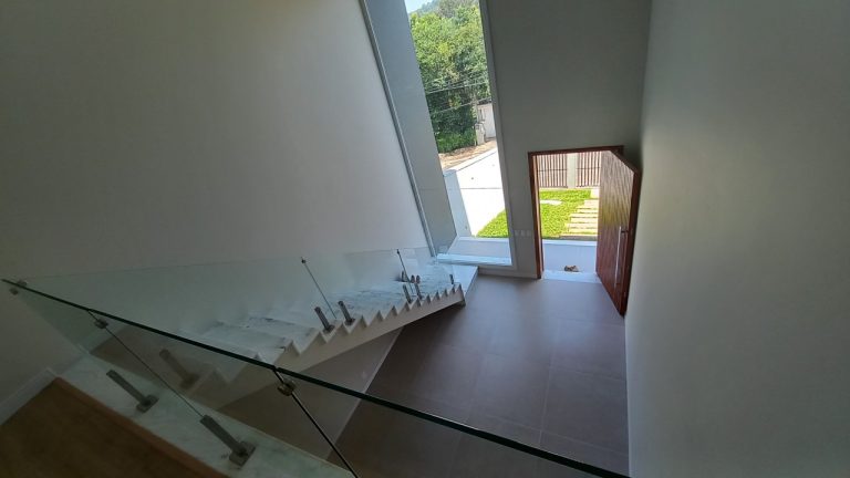 CASA NOVA COM TRÊS SUÍTES NO JARDIM MAUÁ CASA NOVA COM TRÊS SUÍTES NO JARDIM MAUÁ