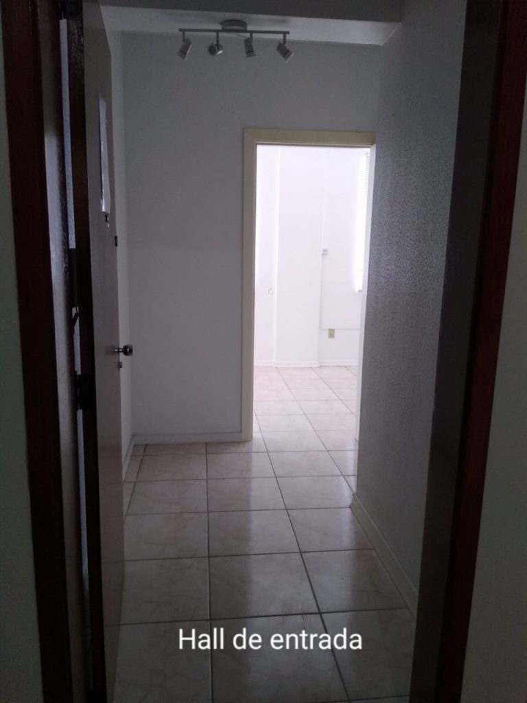 SALA COM LOCALIZAÇÃO PRIVILEGIADA SALA COM LOCALIZAÇÃO PRIVILEGIADA