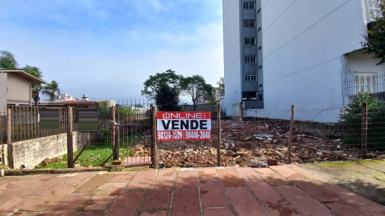 TERRENO PLANO COM 432,30 M2 NO PÁTRIA NOVA