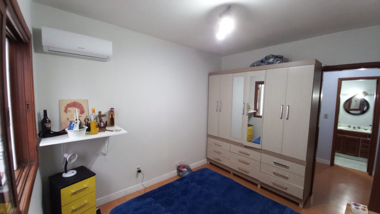 CASA COM 3 DORMITÓRIOS, SENDO UM SUÍTE, NO OURO BRANCO