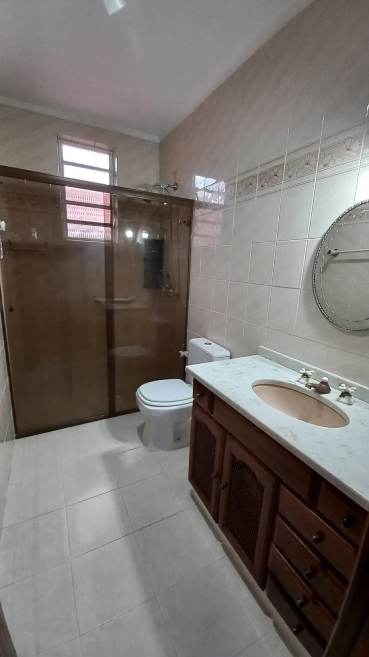 CASA COM 3 DORMITÓRIOS, SENDO UM SUÍTE, NO OURO BRANCO
