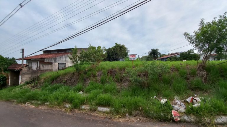 TERRENO COM DUAS FRENTES NO ALTO DO PETRÓPOLIS, 789,77M2 DE ÁREA TOTAL TERRENO COM DUAS FRENTES NO ALTO DO PETRÓPOLIS, 789,77M2 DE ÁREA TOTAL