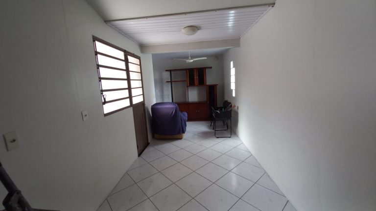 CASA COM 2 DORMITÓRIOS, 2 VAGAS DE GARAGEM, NO RONDÔNIA