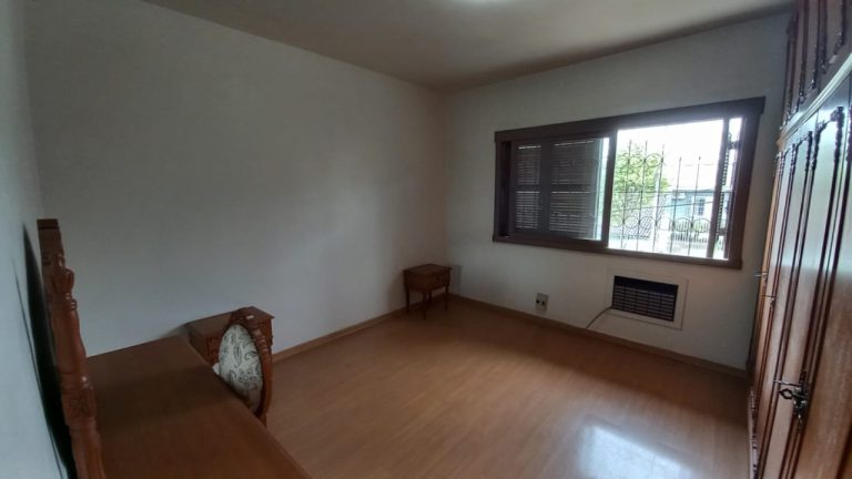 CASA COM 2 DORMITÓRIOS, 2 VAGAS DE GARAGEM, NO RONDÔNIA