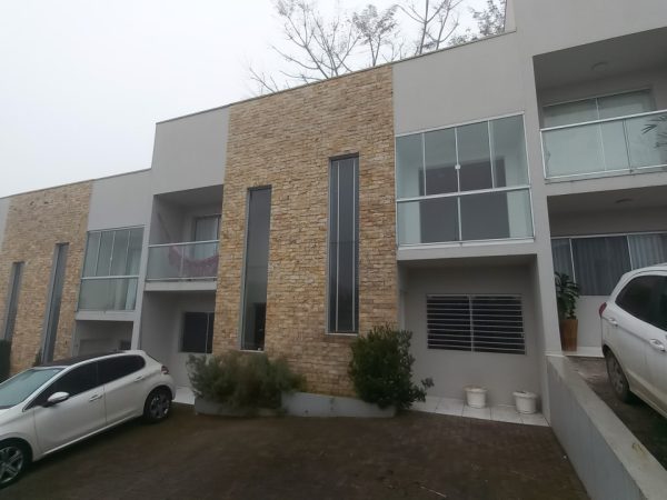 CASA DOIS PISOS EM CONDOMÍNIO NA RONDÔNIA NH