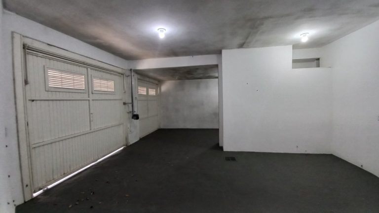 CASA COM 4 DORMITÓRIOS, SENDO DUAS SUÍTES NO BOA VISTA