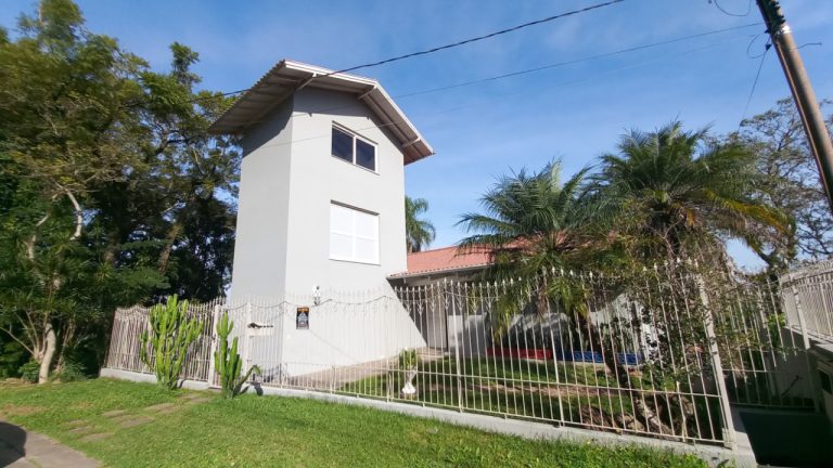 CASA COM 4 DORMITÓRIOS, SENDO DUAS SUÍTES NO BOA VISTA