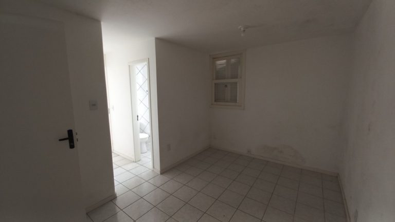 CASA COM 4 DORMITÓRIOS, SENDO DUAS SUÍTES NO BOA VISTA
