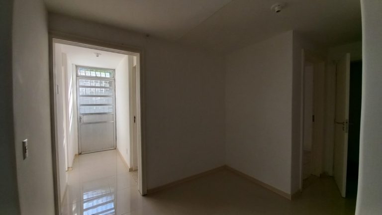 CASA COM 4 DORMITÓRIOS, SENDO DUAS SUÍTES NO BOA VISTA