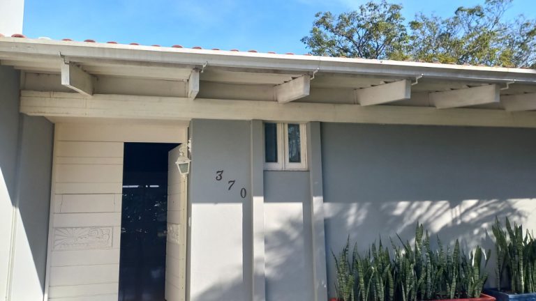 CASA COM 4 DORMITÓRIOS, SENDO DUAS SUÍTES NO BOA VISTA