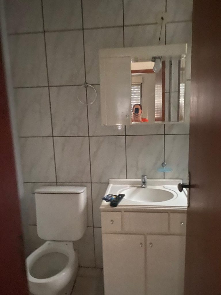 APARTAMENTO COM 2 DORMITÓRIOS EM PORTO ALEGRE APARTAMENTO COM 2 DORMITÓRIOS EM PORTO ALEGRE