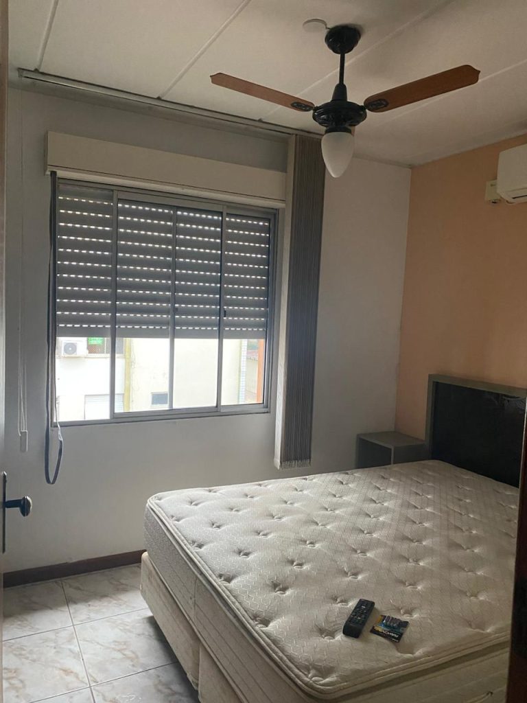 APARTAMENTO COM 2 DORMITÓRIOS EM PORTO ALEGRE APARTAMENTO COM 2 DORMITÓRIOS EM PORTO ALEGRE