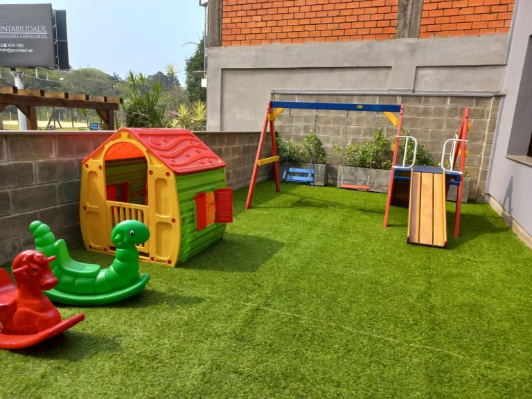 APARTAMENTO COM 2 DORMITÓRIOS, SENDO UM SUÍTE, CENTRO DE NH