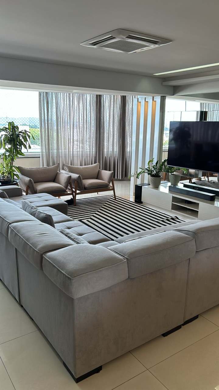 APARTAMENTO COM 3 SUÍTES, SENDO UMA MÁSTER, TRÊS VAGAS DE GARAGENS NA MAURÍCIO CARDOSO