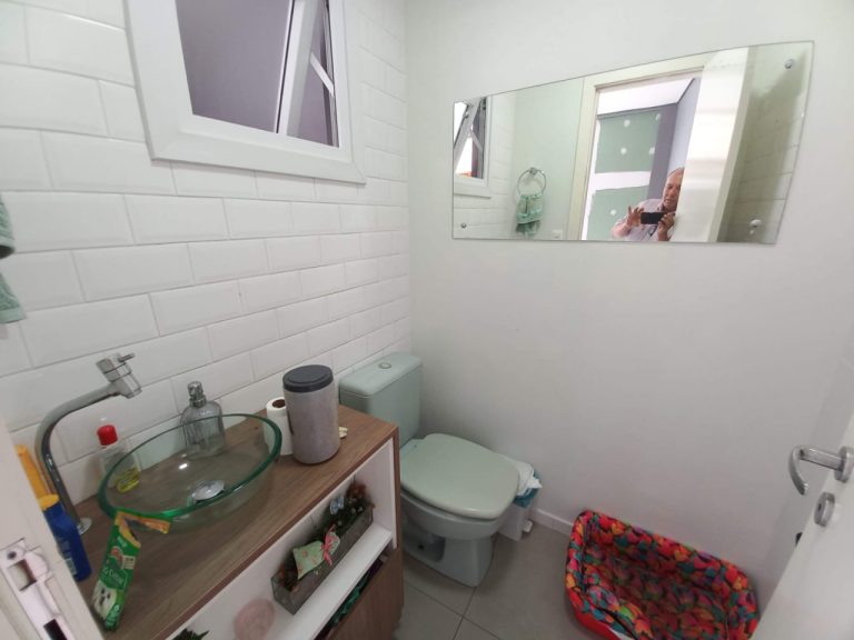 CASA COM 3 SUÍTES, 271,50M2 DE ÁREA CONSTRUÍDA NO RIO BRANCO CASA COM 3 SUÍTES, 271,50M2 DE ÁREA CONSTRUÍDA NO RIO BRANCO
