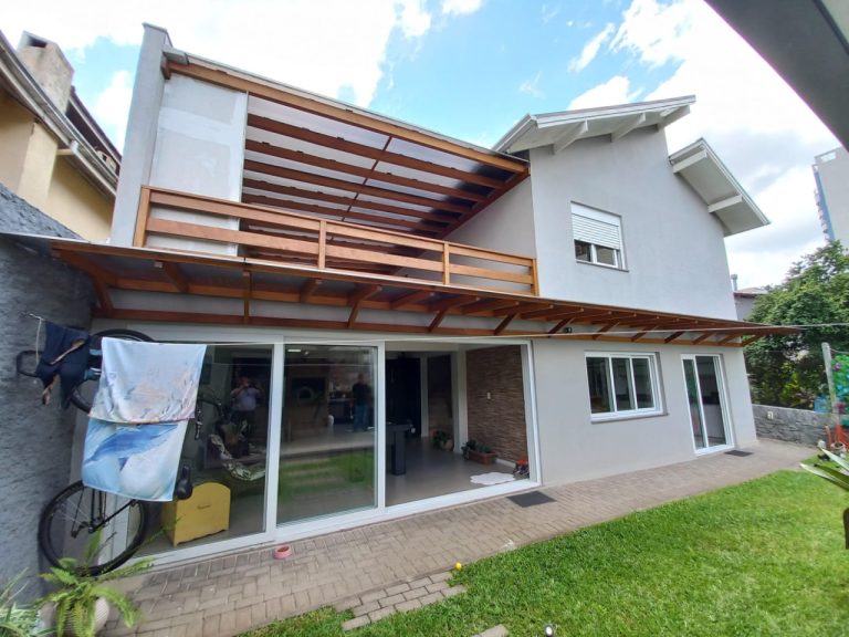 CASA COM 3 SUÍTES, 271,50M2 DE ÁREA CONSTRUÍDA NO RIO BRANCO CASA COM 3 SUÍTES, 271,50M2 DE ÁREA CONSTRUÍDA NO RIO BRANCO
