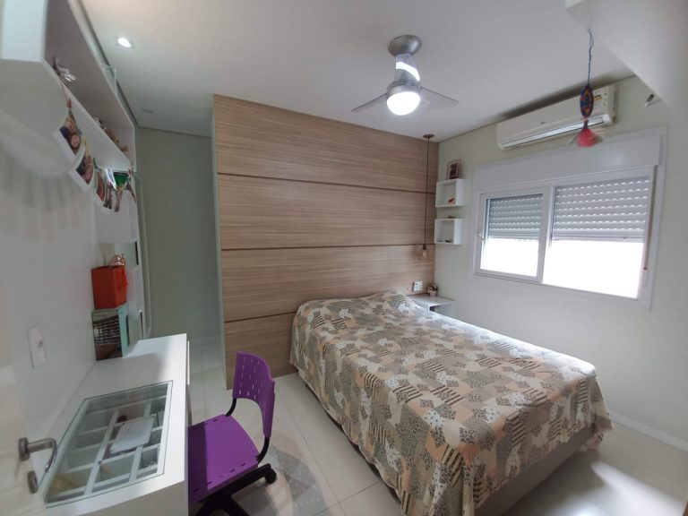 CASA COM 3 SUÍTES, 271,50M2 DE ÁREA CONSTRUÍDA NO RIO BRANCO CASA COM 3 SUÍTES, 271,50M2 DE ÁREA CONSTRUÍDA NO RIO BRANCO