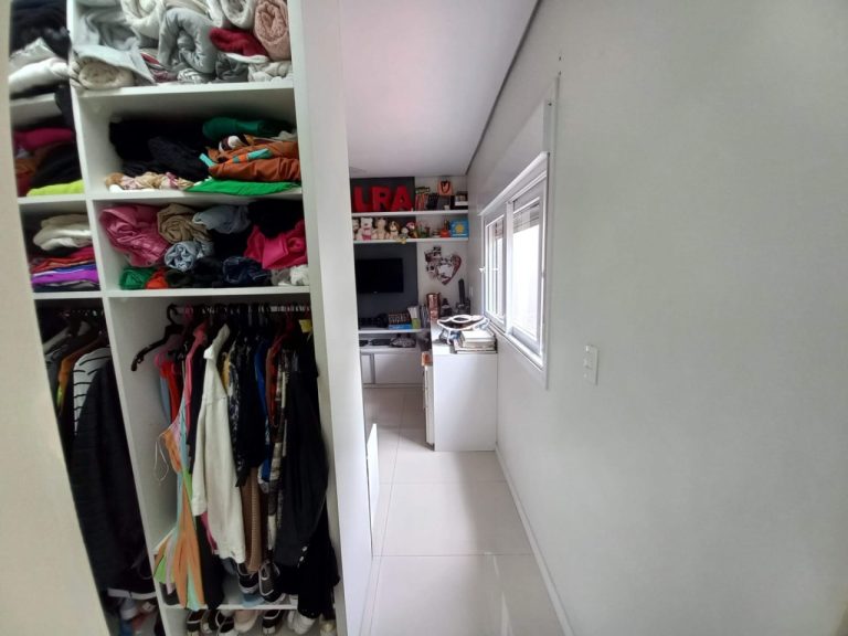 CASA COM 3 SUÍTES, 271,50M2 DE ÁREA CONSTRUÍDA NO RIO BRANCO CASA COM 3 SUÍTES, 271,50M2 DE ÁREA CONSTRUÍDA NO RIO BRANCO