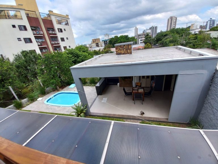 CASA COM 3 SUÍTES, 271,50M2 DE ÁREA CONSTRUÍDA NO RIO BRANCO CASA COM 3 SUÍTES, 271,50M2 DE ÁREA CONSTRUÍDA NO RIO BRANCO