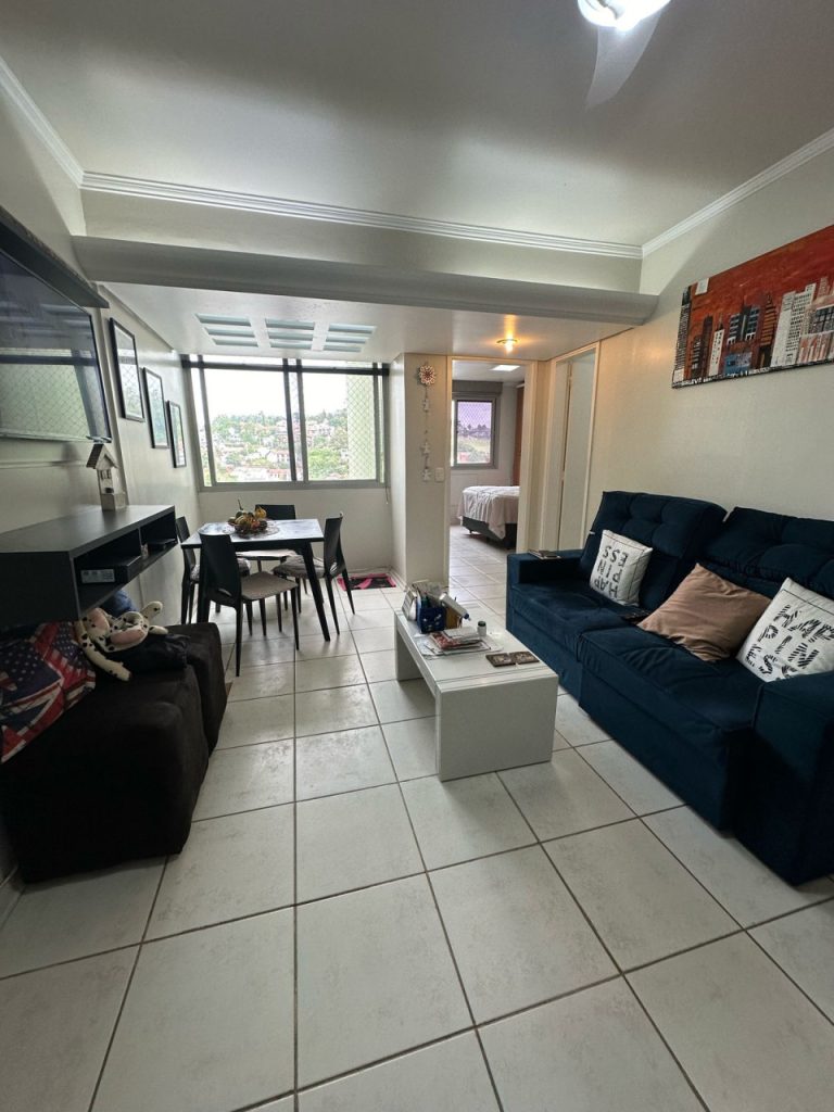 APARTAMENTO DUPLEX COM 2 DORMITÓRIOS, UMA VAGA DE GARAGEM, NO IDEAL