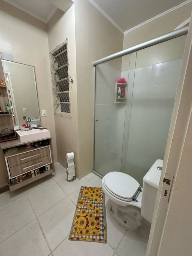 APARTAMENTO DUPLEX COM 2 DORMITÓRIOS, UMA VAGA DE GARAGEM, NO IDEAL