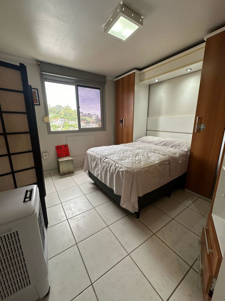 APARTAMENTO DUPLEX COM 2 DORMITÓRIOS, UMA VAGA DE GARAGEM, NO IDEAL