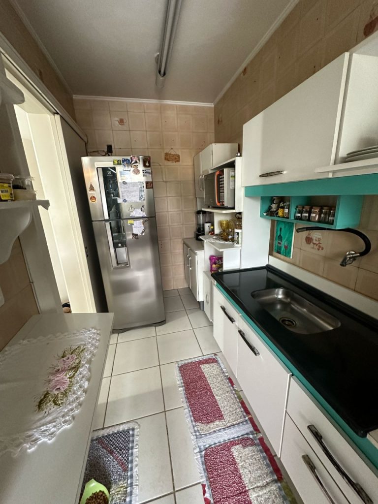 APARTAMENTO DUPLEX COM 2 DORMITÓRIOS, UMA VAGA DE GARAGEM, NO IDEAL