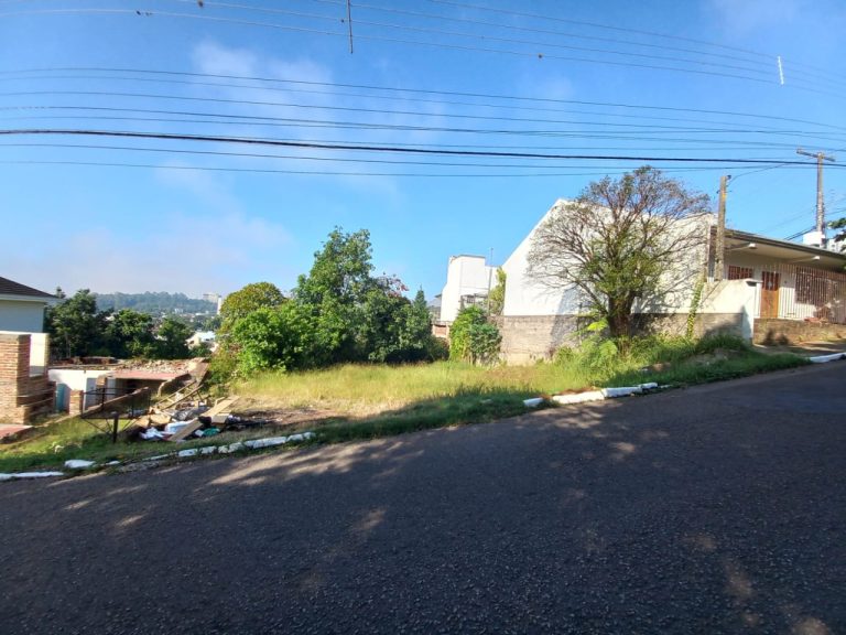 TERRENO COM 541,65M2 NO JARDIM MAUÁ