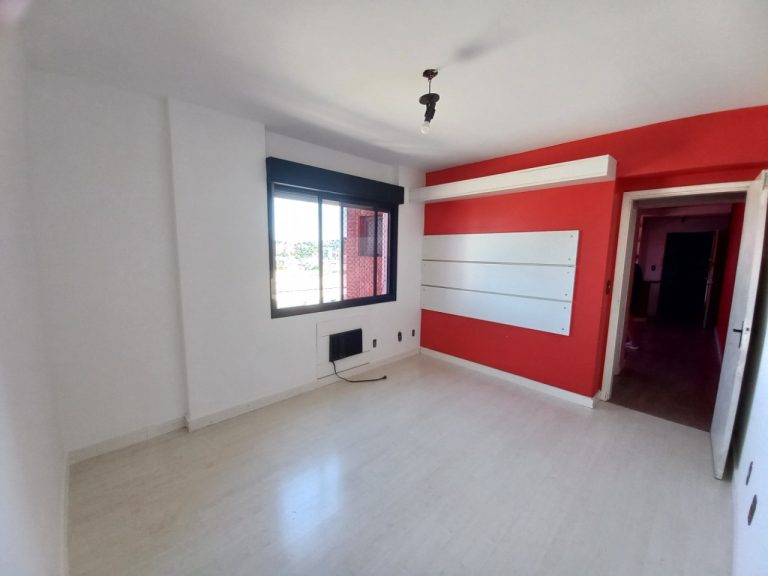 APARTAMENTO COM 1 DORMITÓRIO, UMA VAGA DE GARAGEM, NO CENTRO N.H
