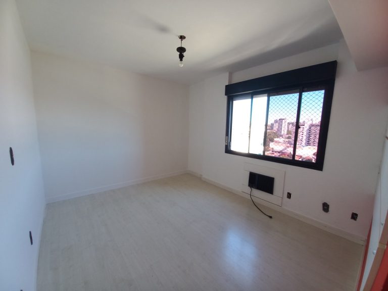 APARTAMENTO COM 1 DORMITÓRIO, UMA VAGA DE GARAGEM, NO CENTRO N.H