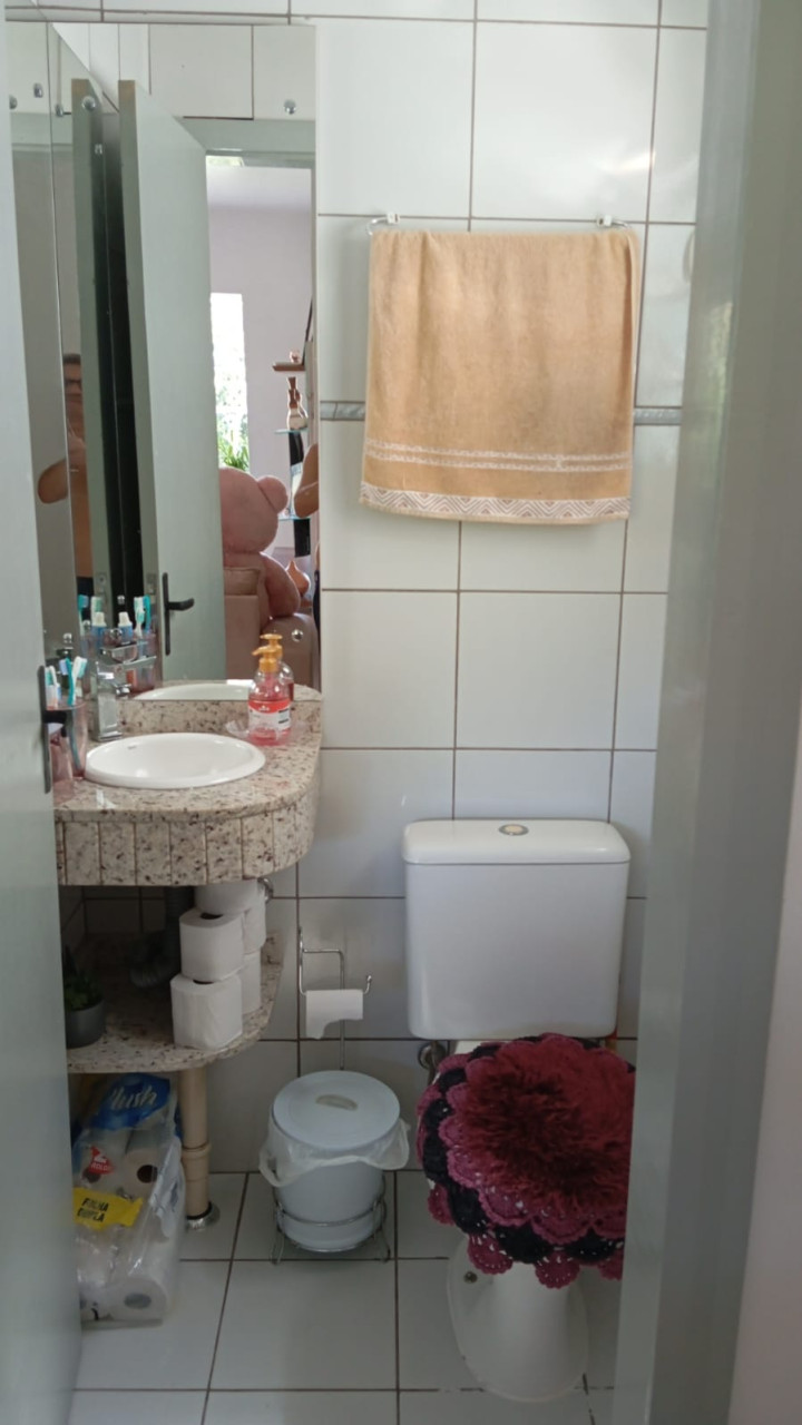APARTAMENTO COM 2 DORMITÓRIOS, UMA VAGA DE GARAGEM, EM CANUDOS