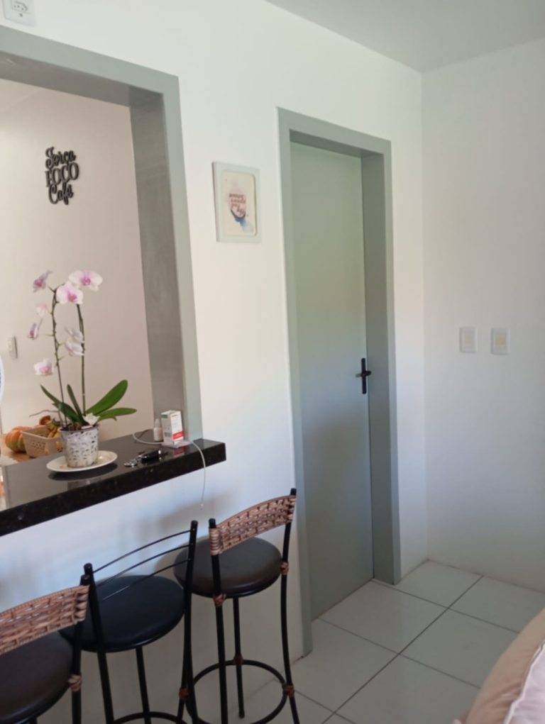 APARTAMENTO COM 2 DORMITÓRIOS, UMA VAGA DE GARAGEM, EM CANUDOS