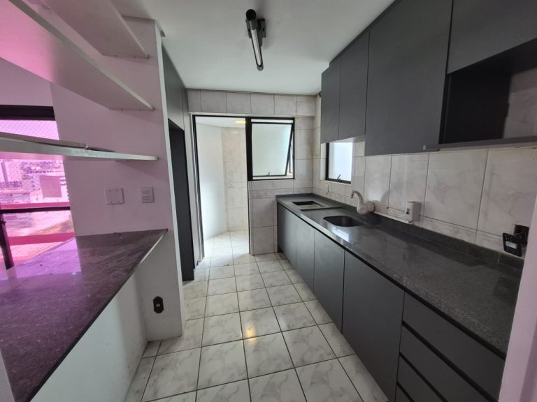 APARTAMENTO PARA ALUGUEL COM 1 DORMITÓRIO, UMA VAGA DE GARAGEM, NO CENTRO N.H