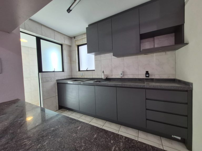 APARTAMENTO PARA ALUGUEL COM 1 DORMITÓRIO, UMA VAGA DE GARAGEM, NO CENTRO N.H