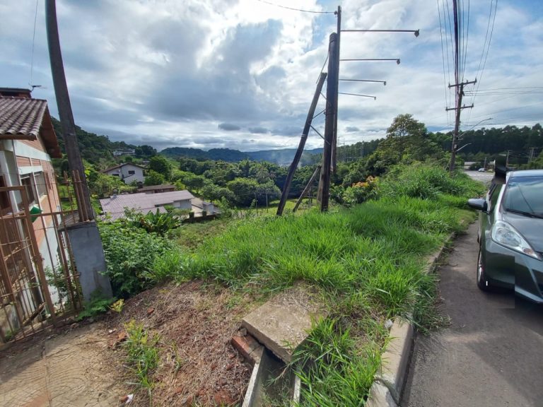 TERRENO COM 747,60M2, FRENTE PARA AV. PRESIDENTE VARGAS, ESTÂNCIA VELHA TERRENO COM 747,60M2, FRENTE PARA AV. PRESIDENTE VARGAS, ESTÂNCIA VELHA