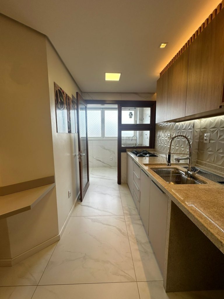 APARTAMENTO COM 3 DORMITÓRIOS, SENDO UM SUÍTE, GARAGEM PARA DOIS CARROS, NO CENTRO DE NH APARTAMENTO COM 3 DORMITÓRIOS, SENDO UM SUÍTE, GARAGEM PARA DOIS CARROS, NO CENTRO DE NH