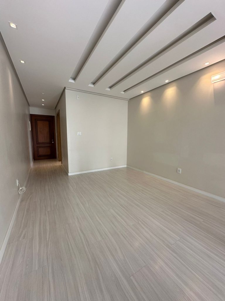 APARTAMENTO COM 3 DORMITÓRIOS, SENDO UM SUÍTE, GARAGEM PARA DOIS CARROS, NO CENTRO DE NH APARTAMENTO COM 3 DORMITÓRIOS, SENDO UM SUÍTE, GARAGEM PARA DOIS CARROS, NO CENTRO DE NH