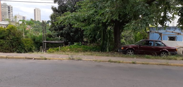 TERRENO FRENTE AVENIDA SAPIRANGA E FRENTE A PREFEITURA NH TERRENO FRENTE AVENIDA SAPIRANGA E FRENTE A PREFEITURA NH
